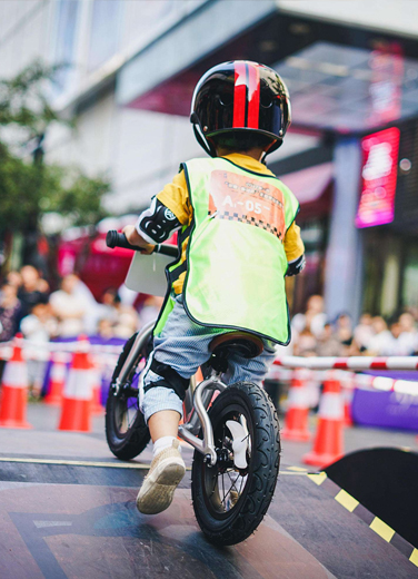 上河坊首屆兒童平衡車競技賽